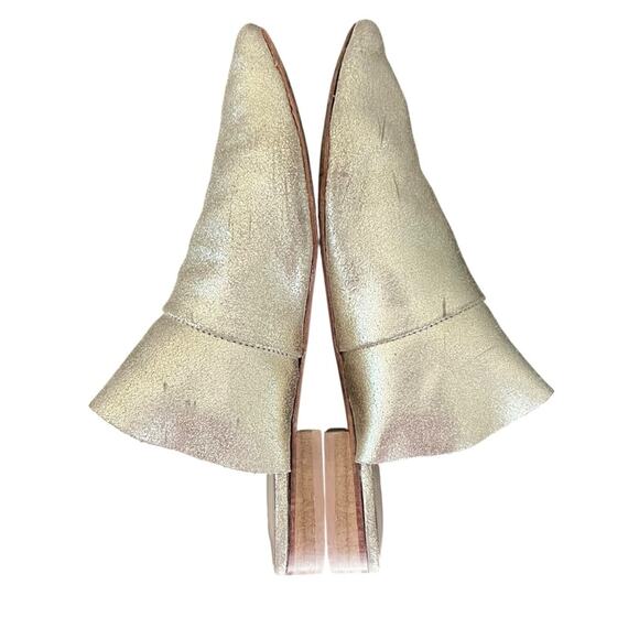 Free People Sienna Gold Metallic Point Toe Leather Ruffle Slip On Flats Size 37 - Picture 6 of 12
